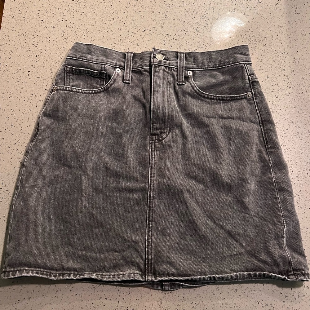 Madewell mini skirt “Rigid Denim A-line” size 26